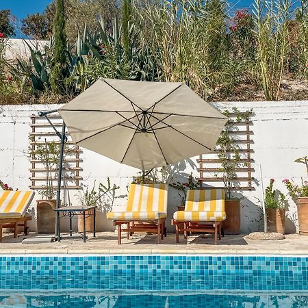 Archondia House - Holiday Apartments With Pool Калавасос Екстериор снимка