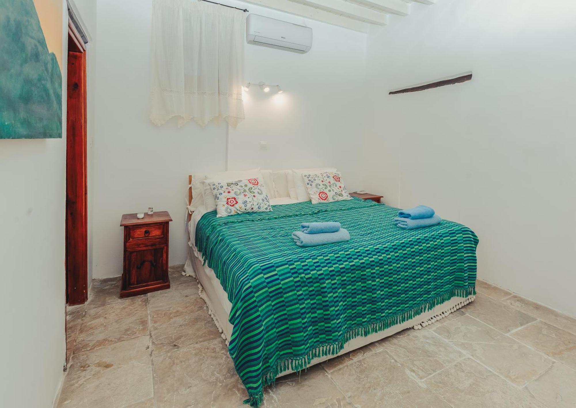 Archondia House - Holiday Apartments With Pool Калавасос Екстериор снимка
