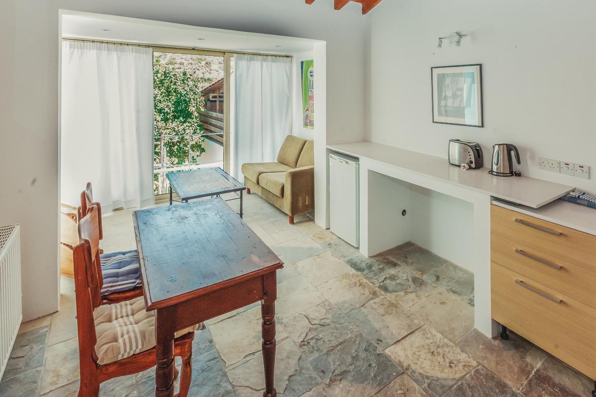 Archondia House - Holiday Apartments With Pool Калавасос Екстериор снимка